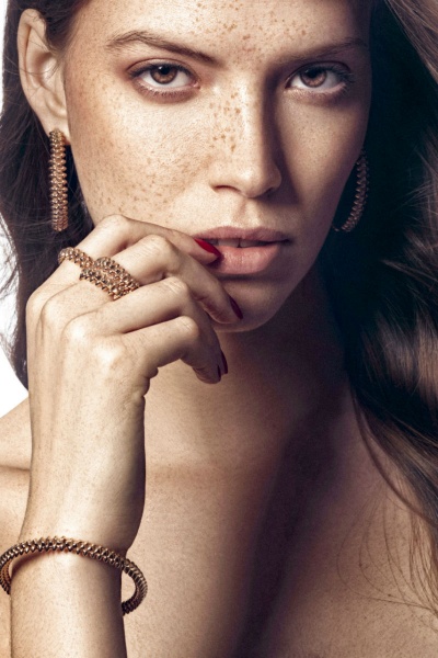 Ioni Guraliuc editorial Golden Summer NU ICONS Magazine