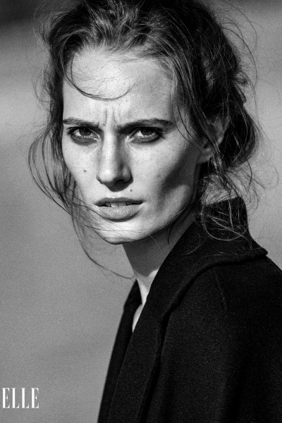 Raluca Andreea editorial ELLE Romania October 2020