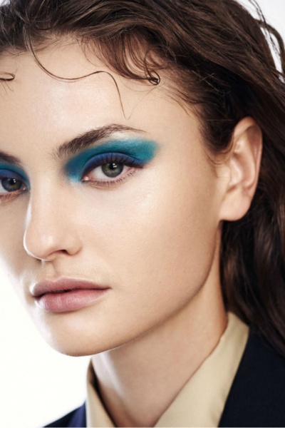 Paula Cioltean in 5ELEVEN Magazine London