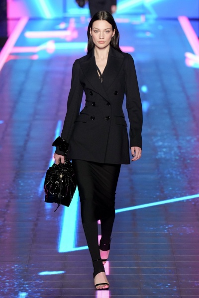 Carolina Bruma show Dolce & Gabbana FW 2022