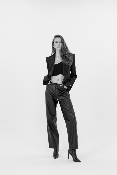 Iulia Mora in IL PASSo FW 2022 campaign