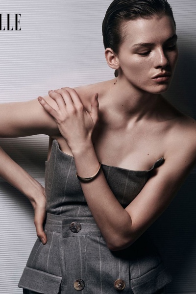 Mara Rogojanu for Elle Romania August 2023